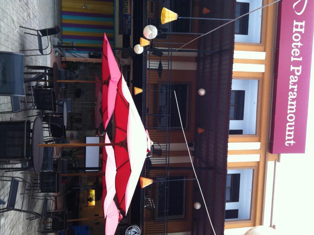 Hotel Paramount Biringkanya Bagian luar foto